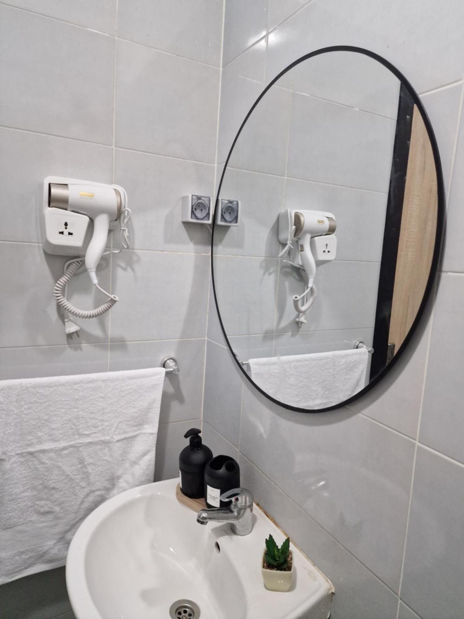 Cozy Apartment Sea And Airport Tangier Exterior photo